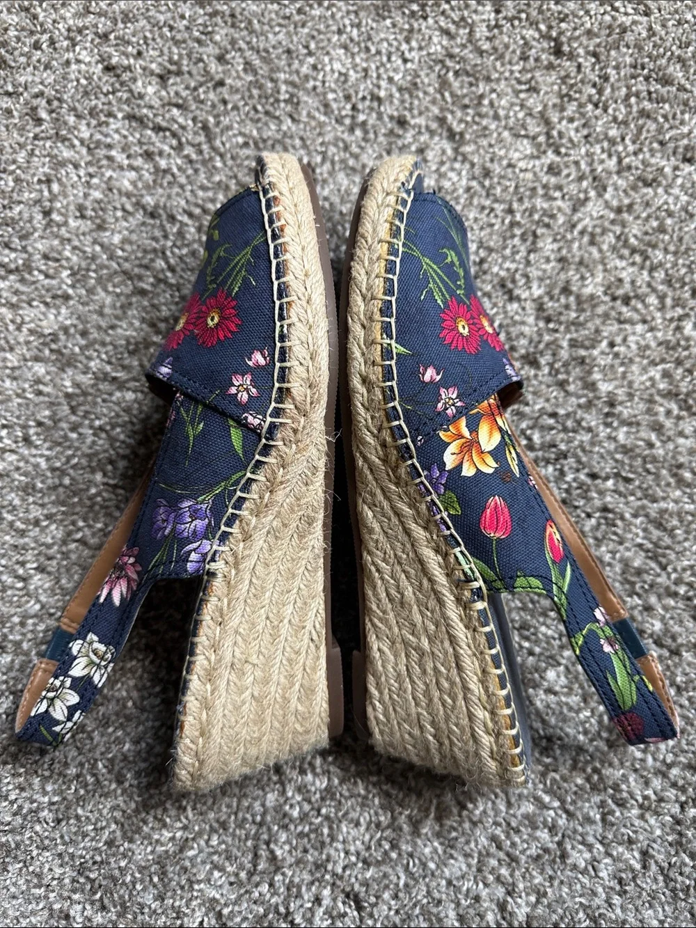 Clarks Artisan Floral Espadrille Wedges Sz 8 Cottagecore Boho Navy Wildflower